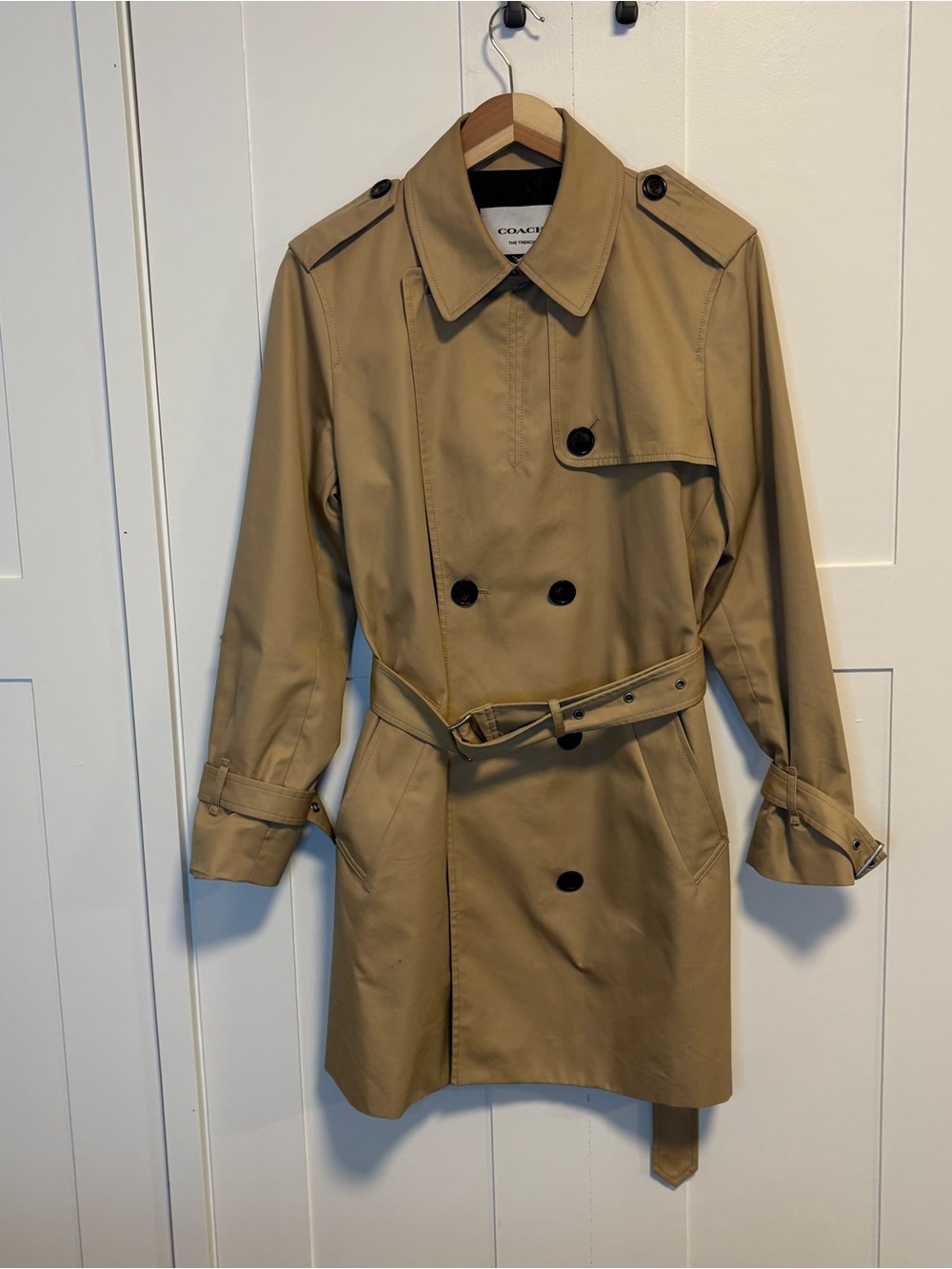 Coach “The Trench” in classic khaki size large